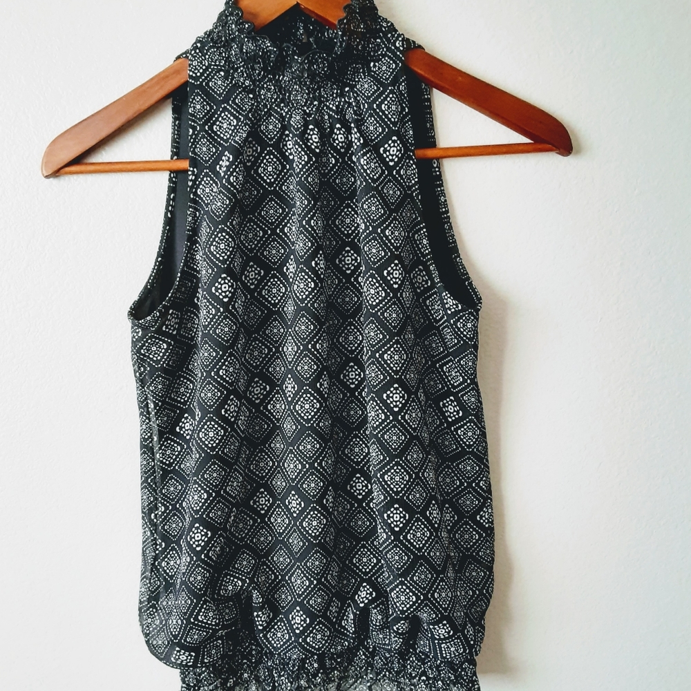 BCX Pretty sleeveless black/ white tank.